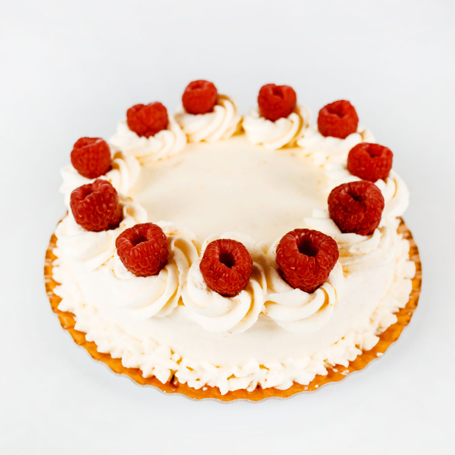 Tort cu mousse de vanilie și zmeură fără zahăr